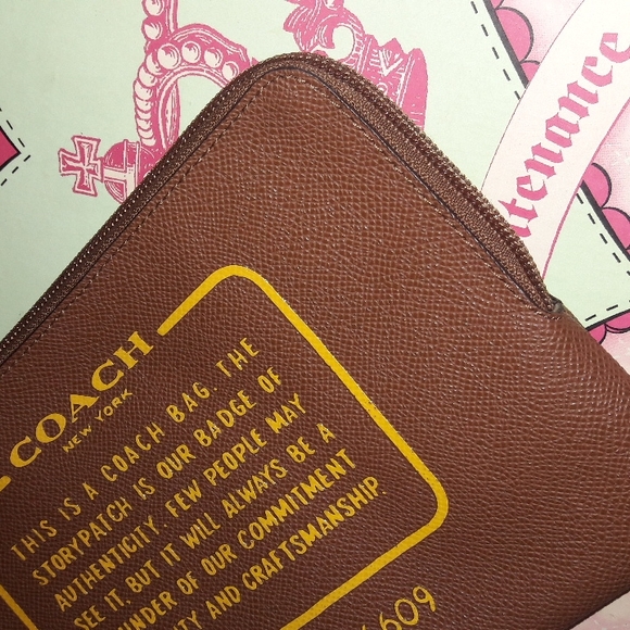 Coach Storypatch Clutch Wristlet Make-up Bag 36609 - Picture 6 of 6